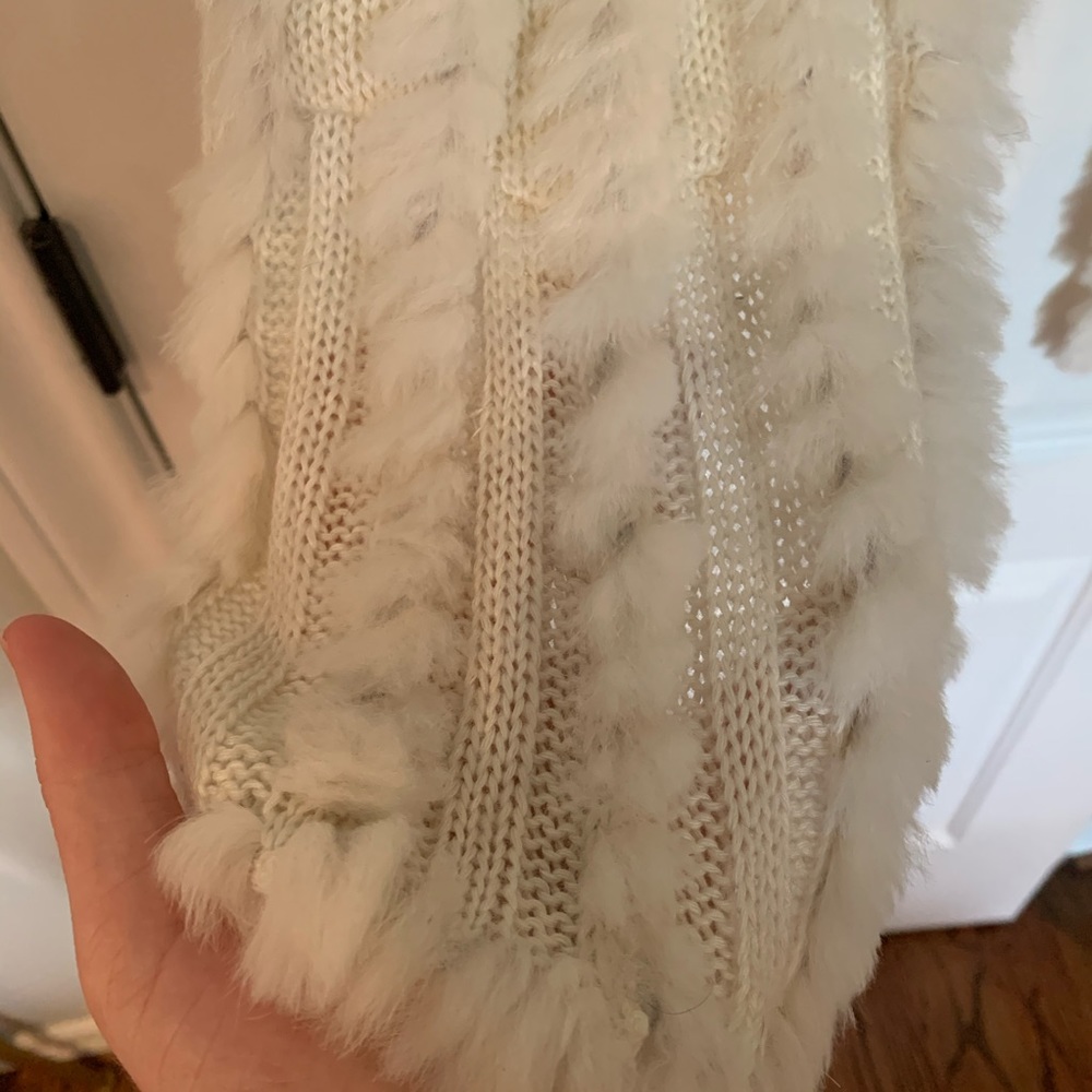 Love Token High-Low Rabbit Fur Vest - Picture 4 of 5